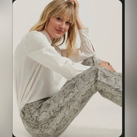 Lucky Brand Denim - Lucky brand mid rise rattlesnake  print jeans